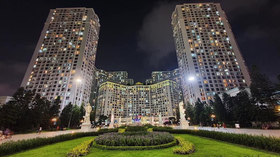 Bán căn lỗ căn hộ 2 ngủ tầng 20 tòa R2 Royal City 114m2 với giá đề xuất 3 tỷ 7