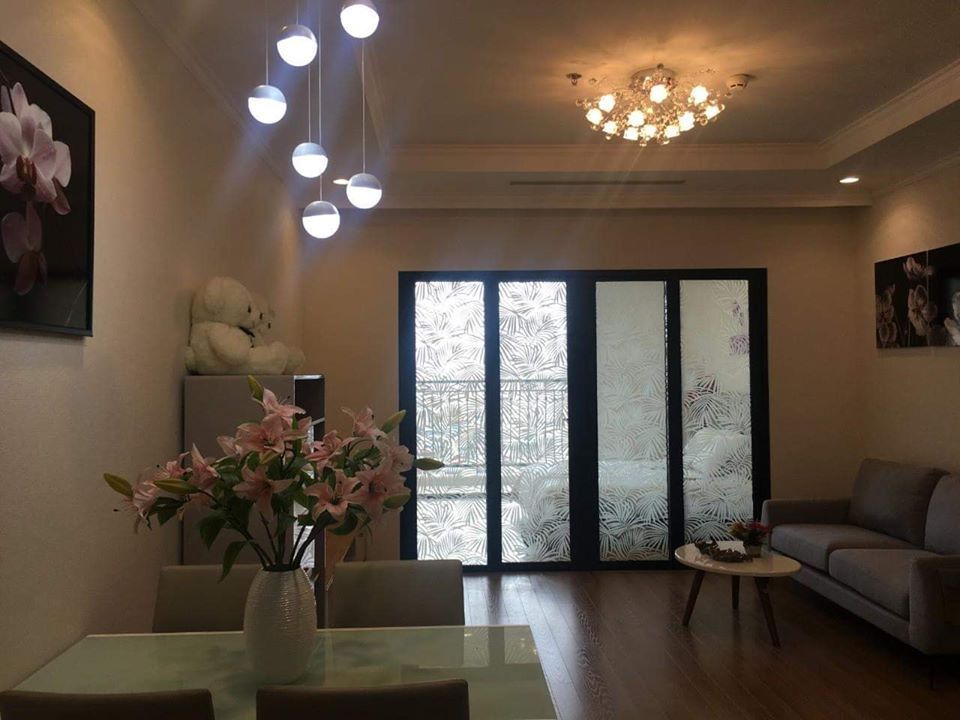 Cho thuê căn hộ 1 ngủ Royal City